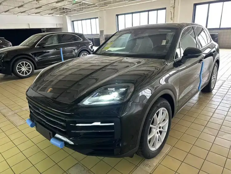 Cayenne 2025 Model Cayenne 3.0T