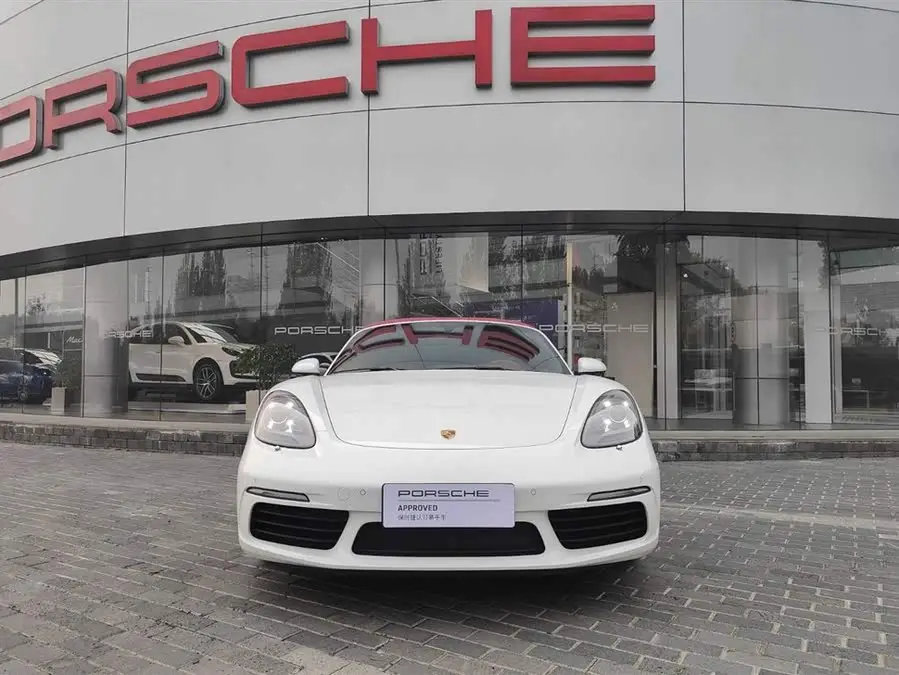 Porsche 718 2020 Model Boxster 2.0T