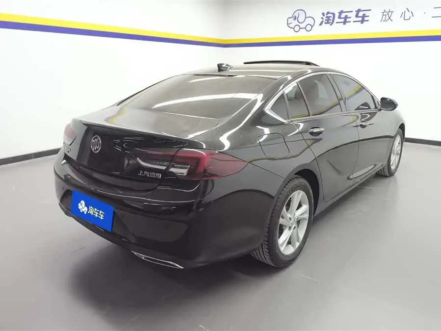 بيوك ريجال 2022 552T الإصدار الذكي