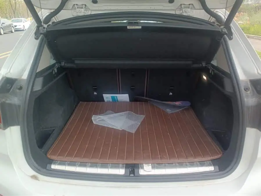 بي إم دبليو X1 2020 sDrive20Li نسخة الموضة