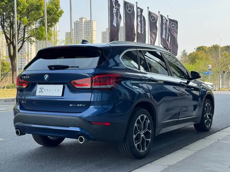 بي إم دبليو X1 2021 sDrive25Li إصدار رائد