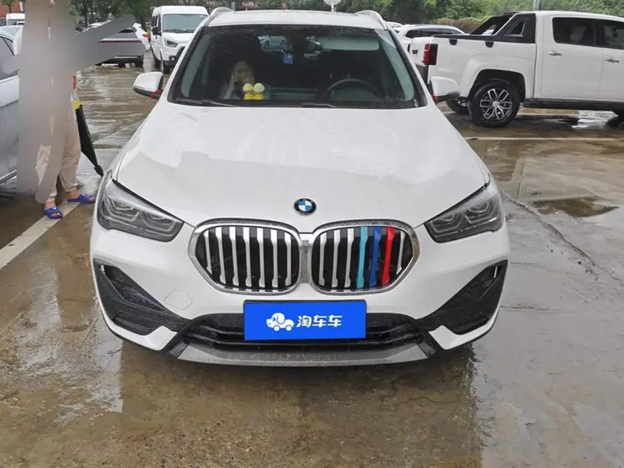 بي إم دبليو X1 2021 sDrive25Li الإصدار الرائد