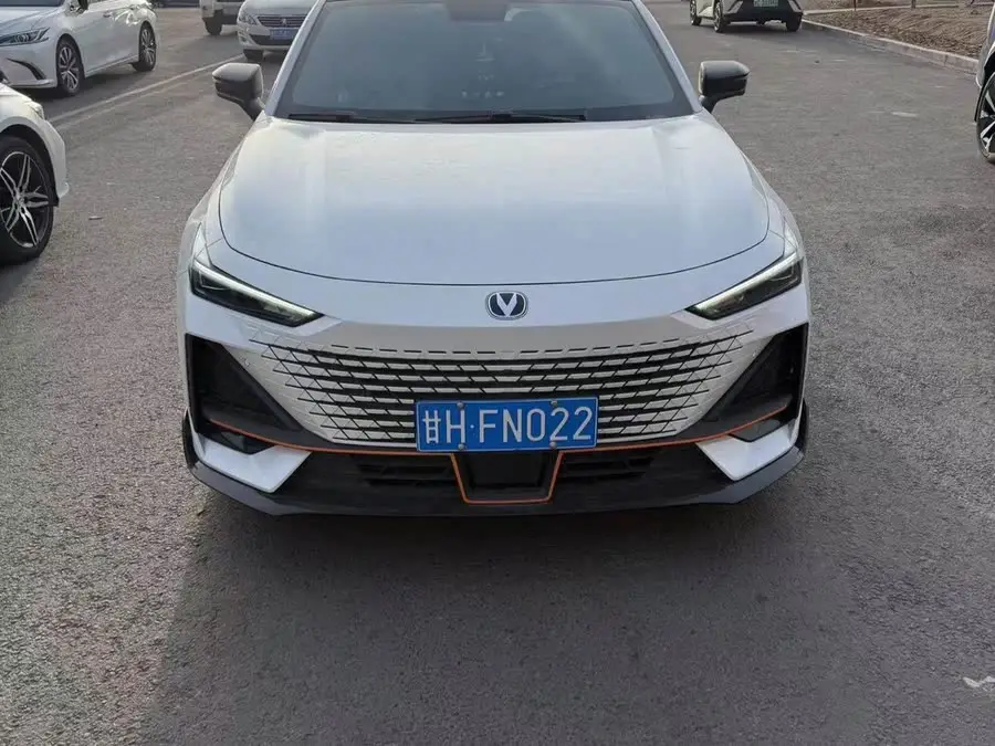 Changan UNI-V 2023 1.5T Sports Version