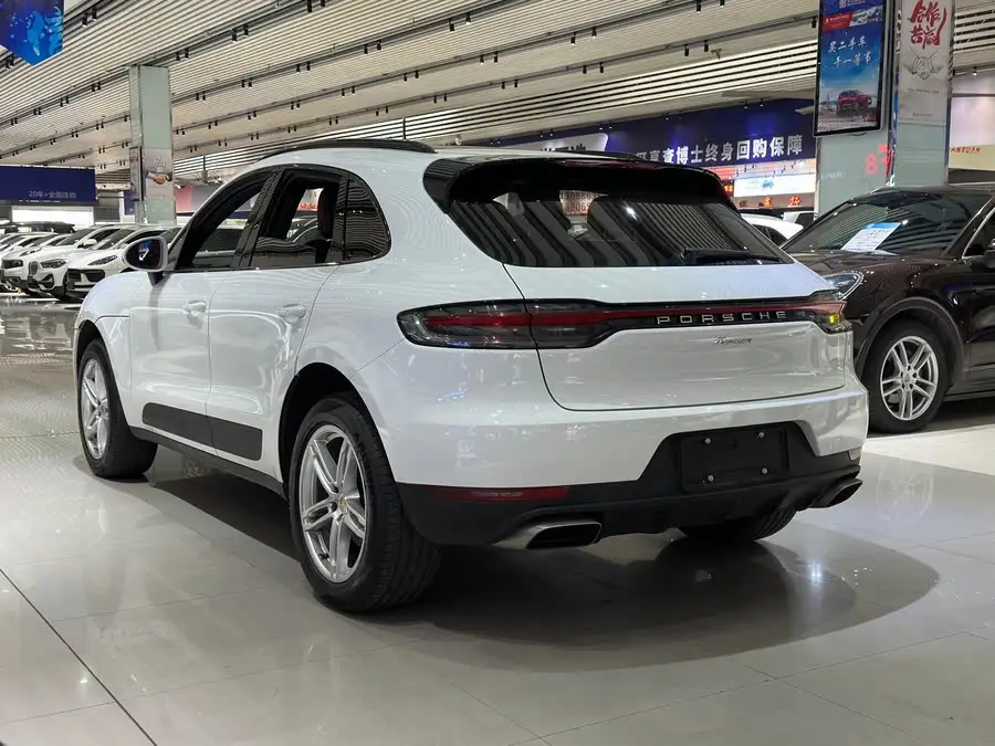 2021 Macan 2.0T