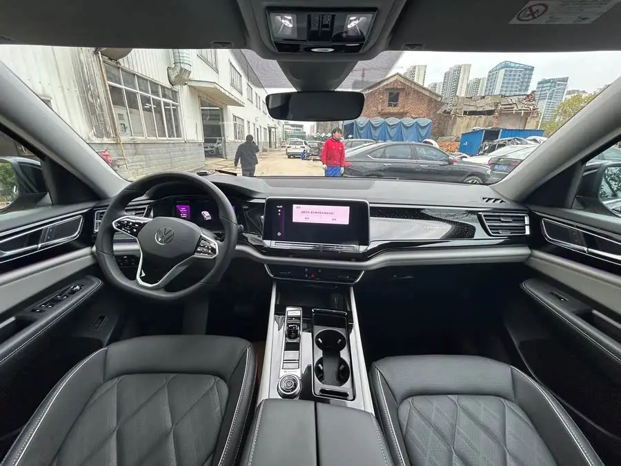 فولكس فاجن تيرامونت 2024 380TSI دراجون إديشن