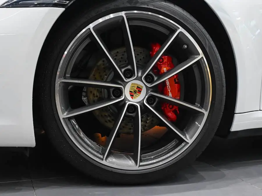 بورش 911 2023 طراز تارغا 4 3.0T