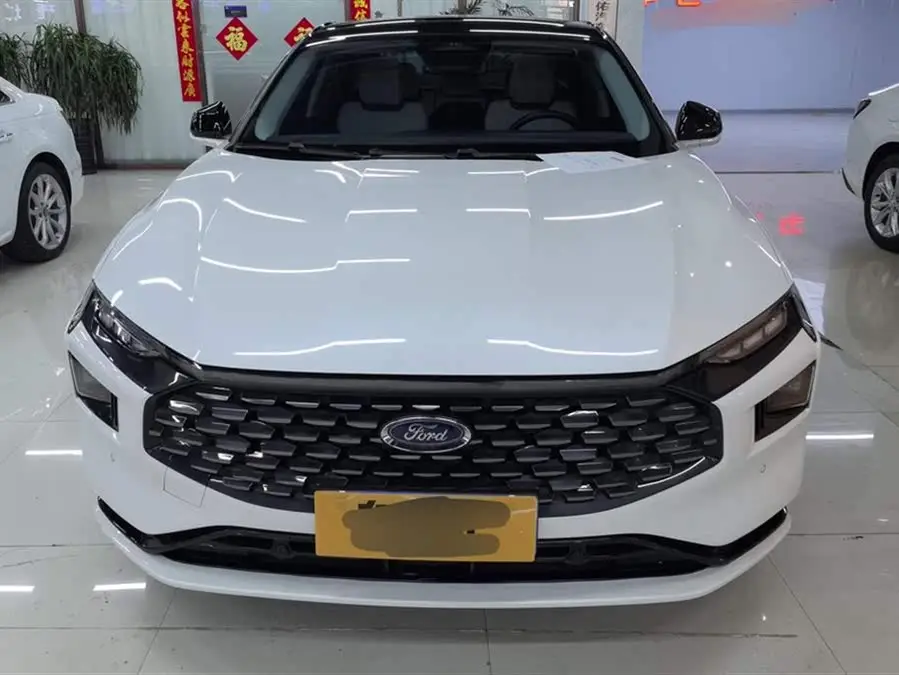 2022 فورد مونديو إيكو بوست 245 الفئة العليا