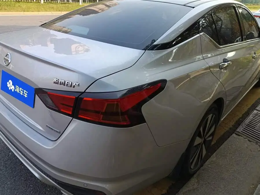 تيانا 2021 2.0L XL إصدار الراحة