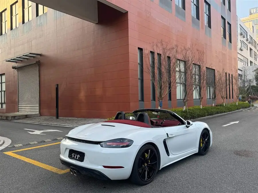 Porsche 718 2018 Model Boxster 2.0T