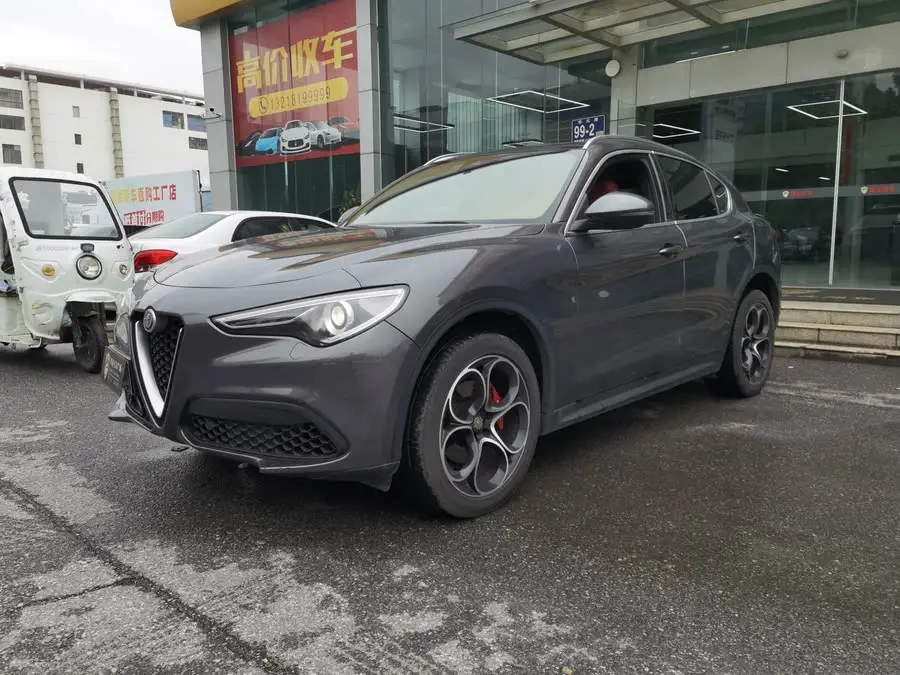 Stelvio 2021 2.0T 280HP Luxury Sport Edition