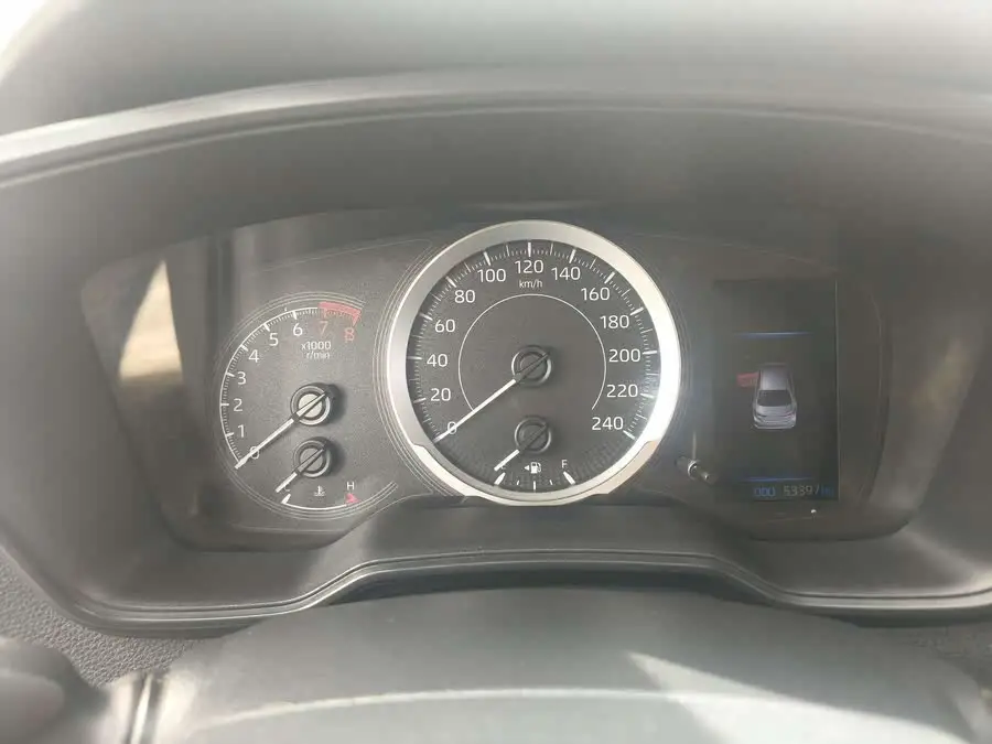 أسد آسيا 2021 الطراز 2.0L الفاخر