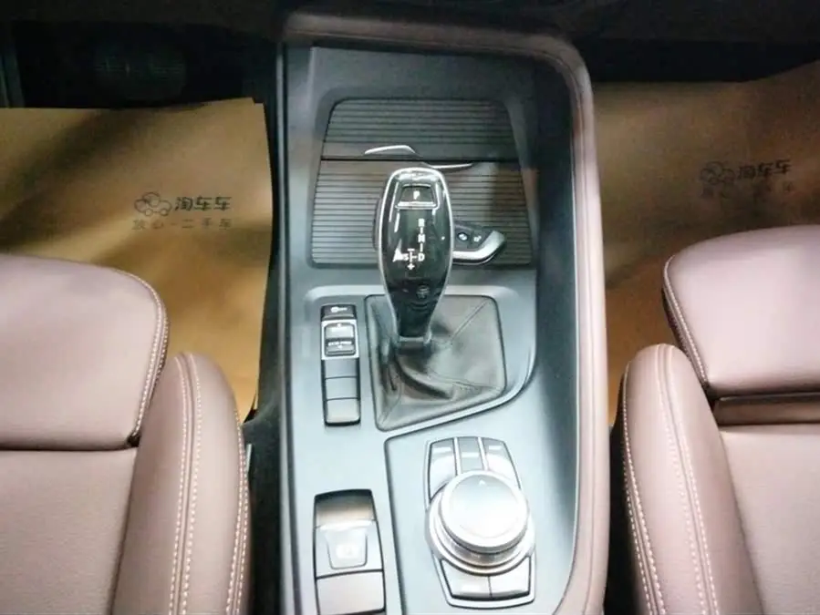 بي إم دبليو X1 طراز 2021 sDrive25Li الإصدار المتقدم