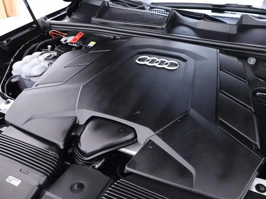 Audi Q7 2023 55 TFSI quattro S line Sport