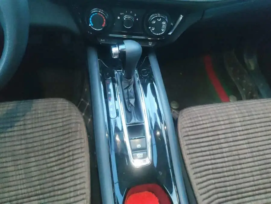 هوندا HR-V 2020 1.5 لتر CVT النسخة النخبوية