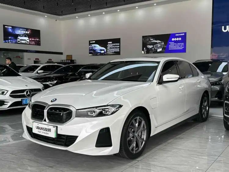 BMW i3 2022 eDrive 35 L