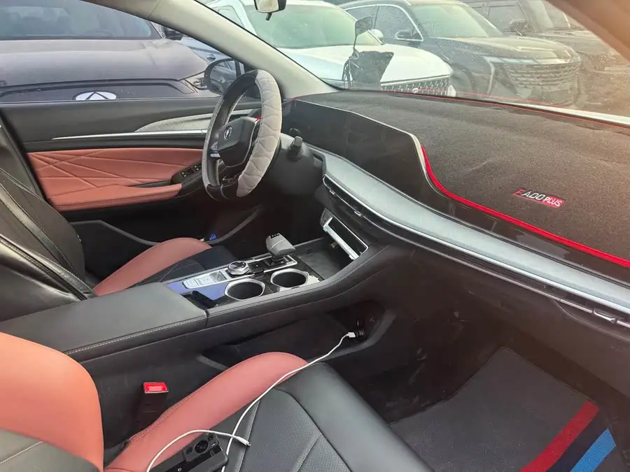 إيدونغ 2023 طراز نسخة تشانغشيانغ بلس بلو ويل NE 1.4T GDI DCT النسخة الفاخرة