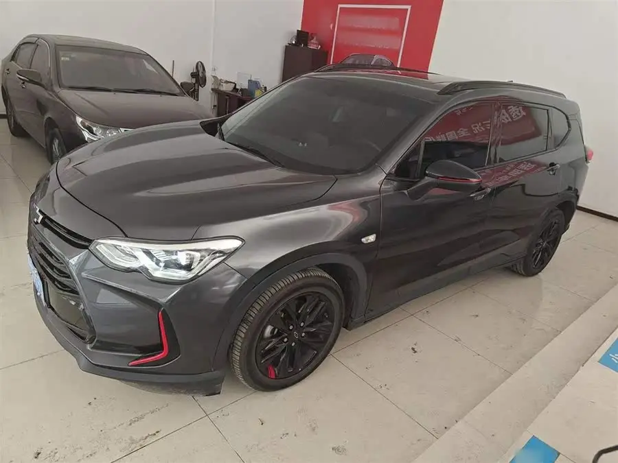 Wuling 2020 Model Light Hybrid Redline 530T Automatic Enjoy Version (5+2 seating)