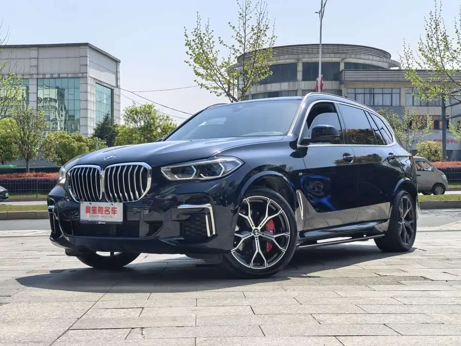 بي إم دبليو X5 2022 xDrive 40Li مجموعة M الرياضية