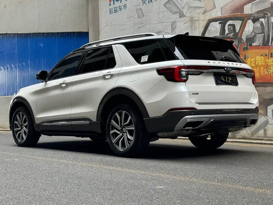 مستكشف 2023 نسخة EcoBoost 285 دفع رباعي تيتانيوم 6 مقاعد