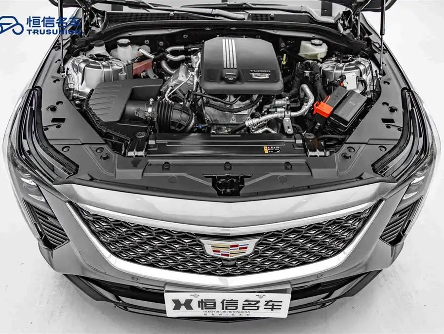 كاديلاك CT5 2024 طراز 28T الفاخر Pro