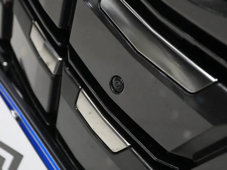 ألفارد 2024 نسخة Premium بمحرك مزدوج 2.5 لتر