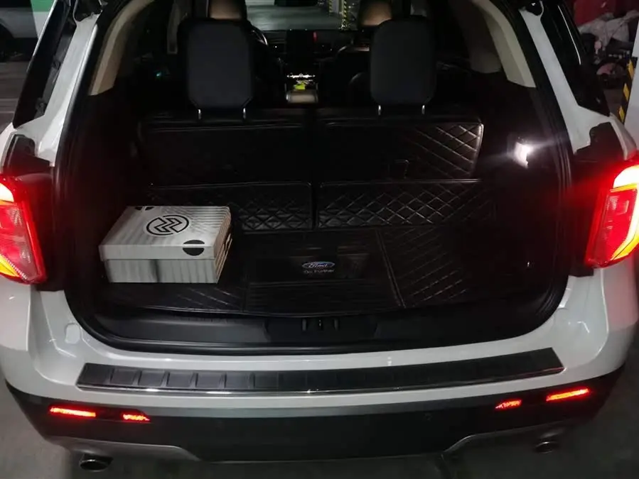 إكسبلورر 2020 إيكو بوست 285 دفع رباعي تيتيوم 6 مقاعد