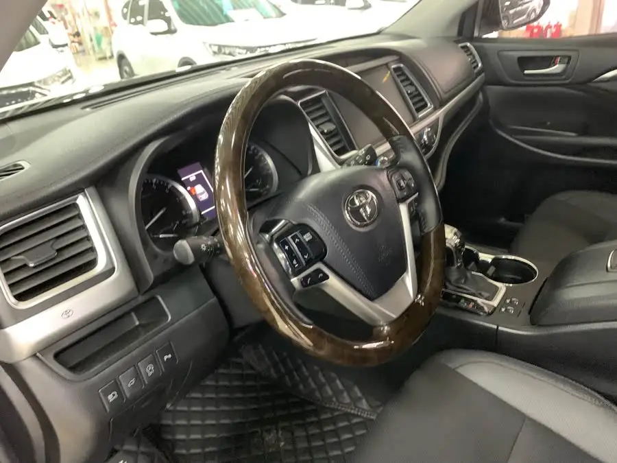 Highlander 2021 2.0T AWD Premium 7-seater