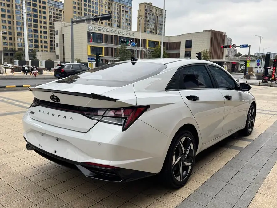 إلانتر 2023 1.5 لتر CVT LUX النسخة المتميزة