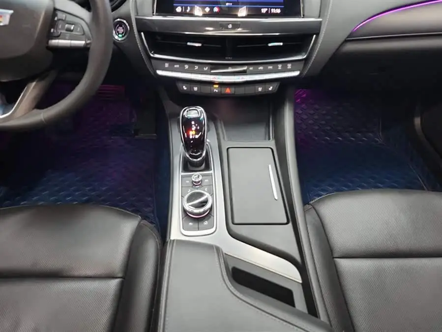 Cadillac CT5 2022 28T Luxury (Standard Edition)