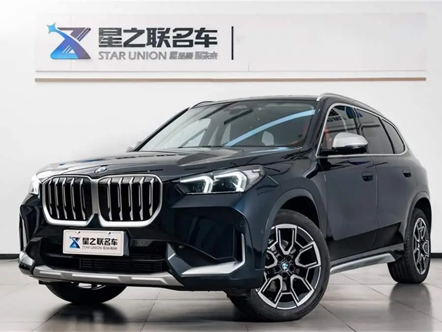 بي إم دبليو X1 2023 sDrive25Li حزمة تصميم X