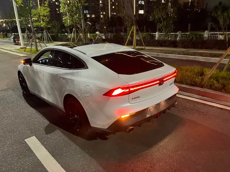 Changan UNI-V 2022 1.5T Premium