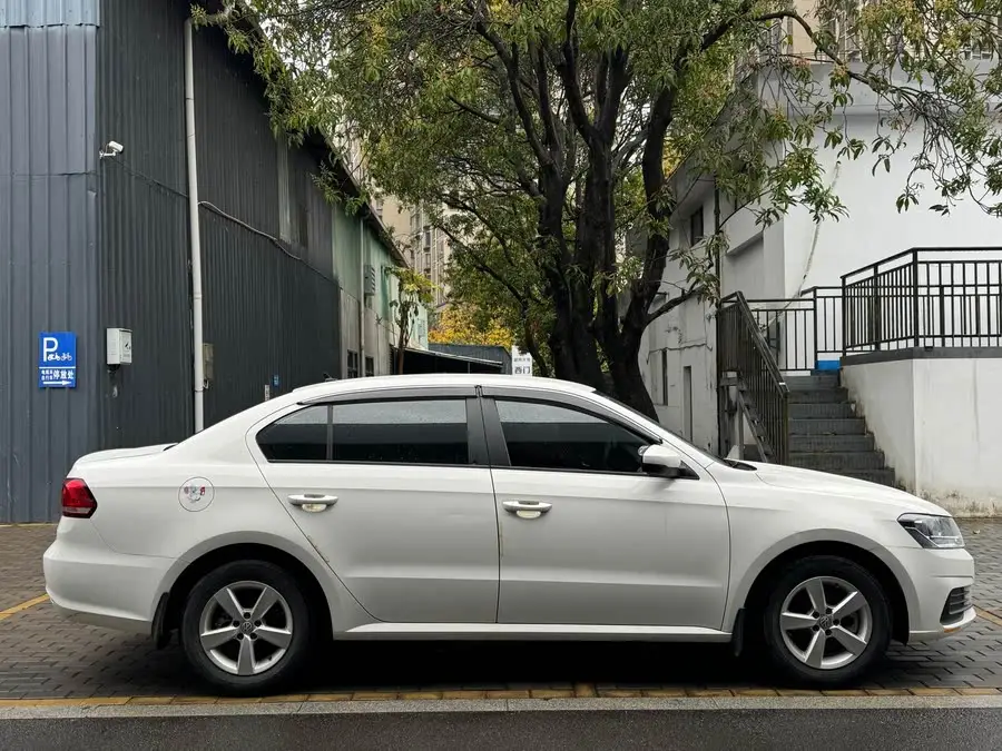 2019 فولكس فاجن لافيدا إصدار الإطلاق 1.5 لتر أوتوماتيكي إصدار عصري وطني VI