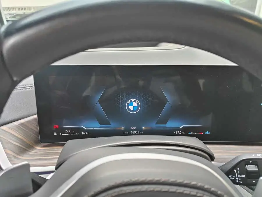 بي إم دبليو X5 2023 موديل xDrive 40Li حزمة M الرياضية الليلية