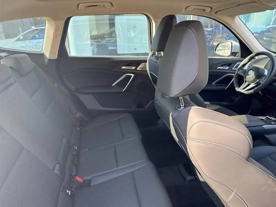 BMW X1 2023 xDrive25Li X Design Package