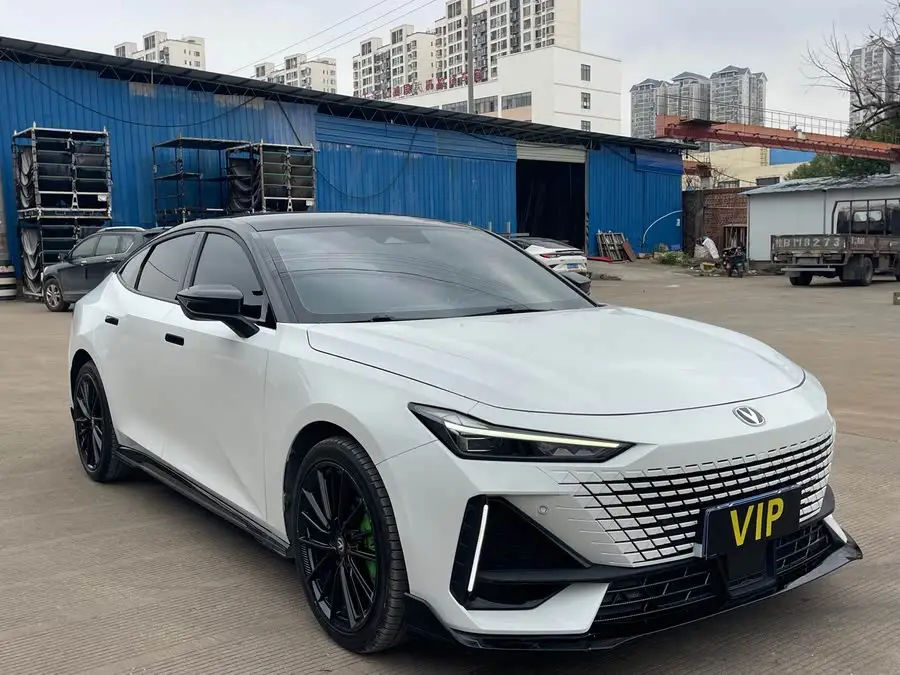 Changan UNI-V 2023 1.5T Sport Edition