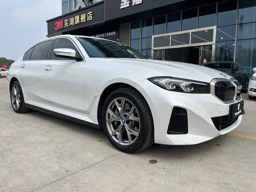 بي إم دبليو i3 2022 eDrive 35 L