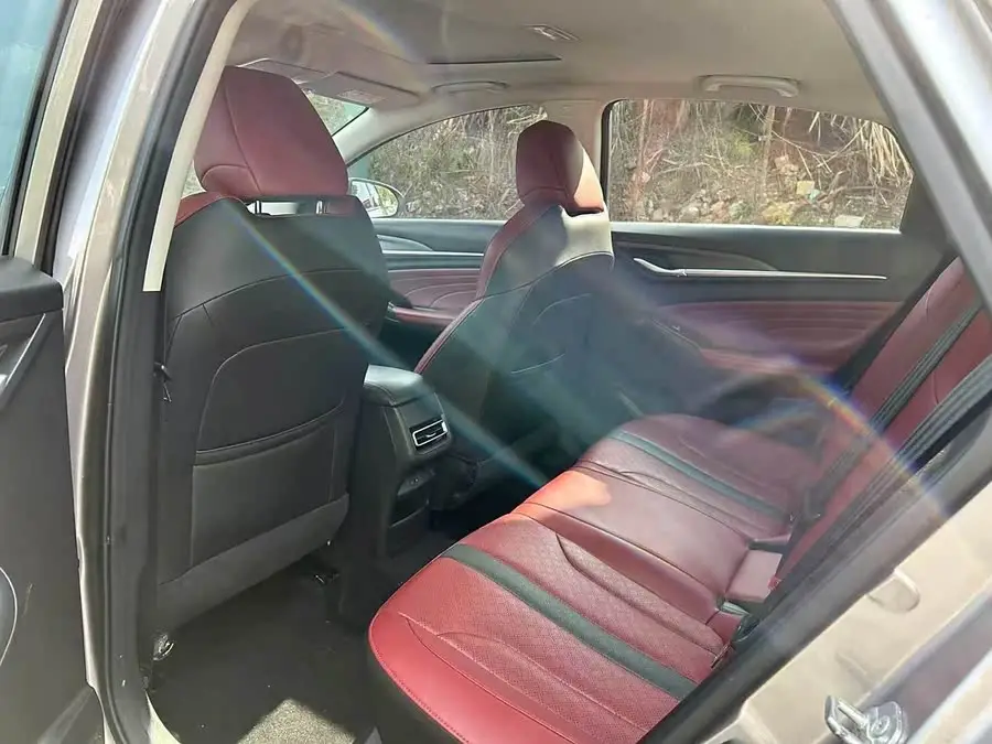 يدونغ 2021 بلس بلو ويل NE 1.4T GDI DCT بريميوم