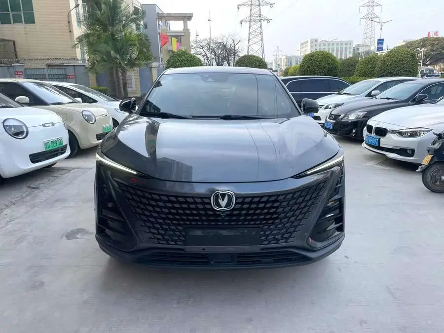 شانجان UNI-T 2020 1.5T الفئة الرائدة