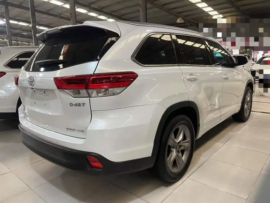 2021 هايلاندر 2.0T دفع رباعي فئة فاخرة 7 مقاعد