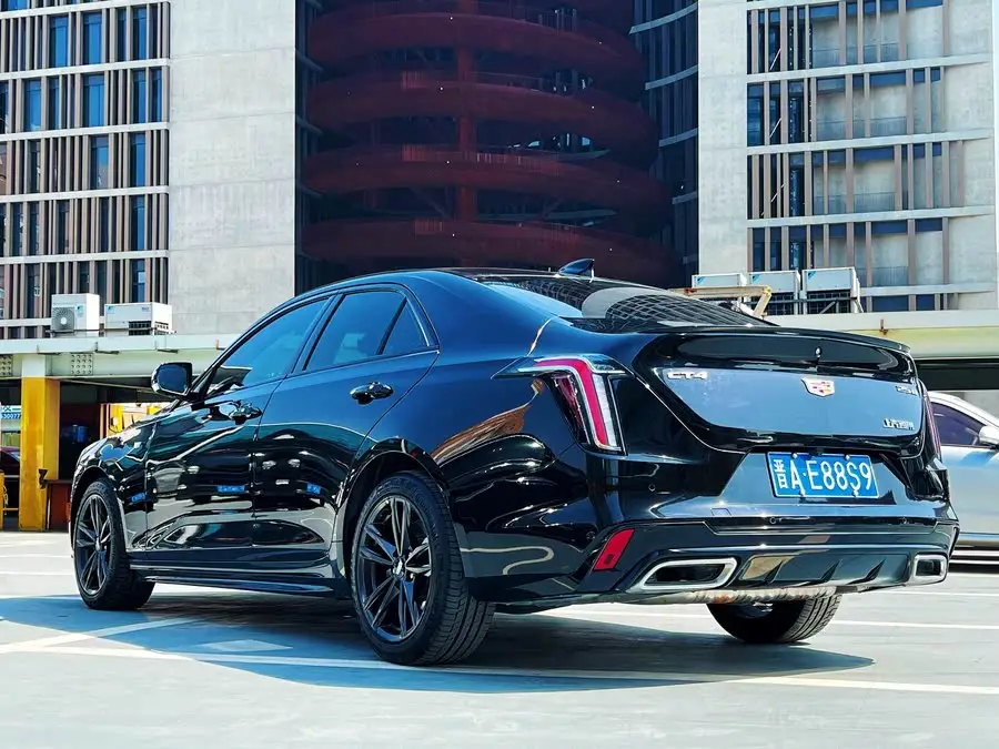 كاديلاك CT4 2023 25T فاخرة