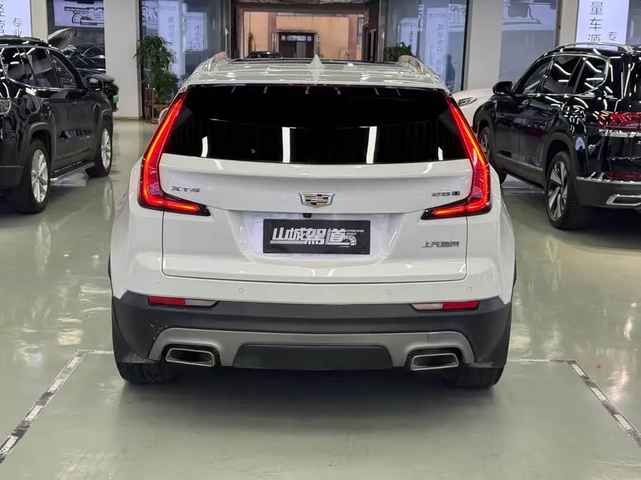 Cadillac XT4 2020 28T FWD Premium