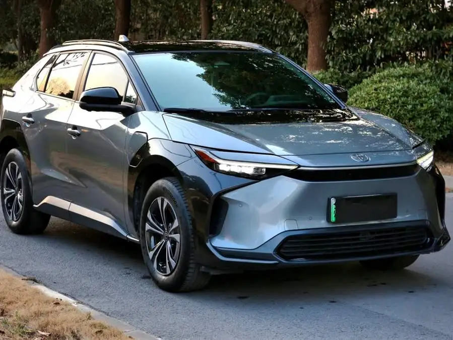 فاو تويوتا bZ4X 2022 طراز دفع رباعي عالي الأداء PRO