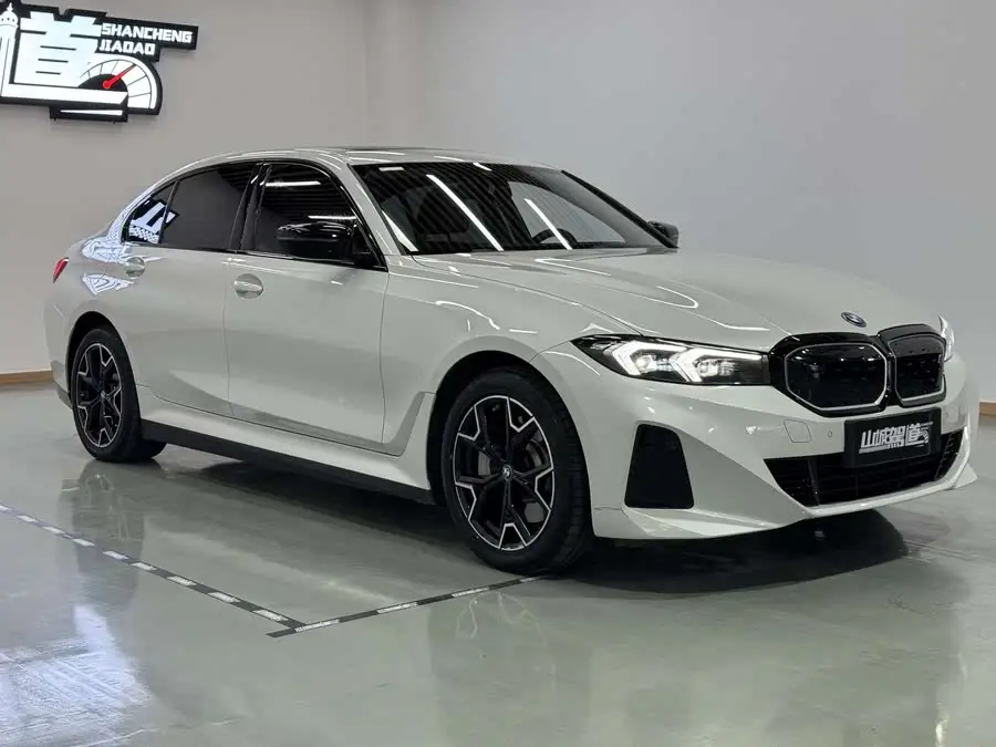 بي إم دبليو آي 3 2023 eDrive 40 L إصدار الليل