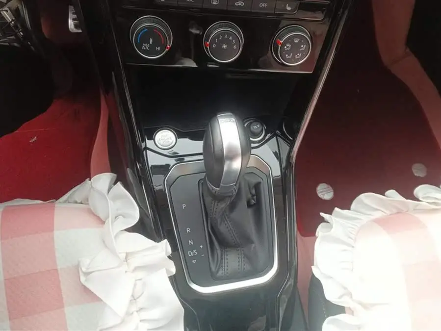 T-ROC 2022 Model 280TSI DSG Two-Wheel Drive Comfort PLUS