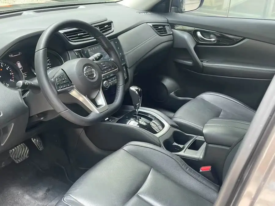 2021 نيسان إكس تريل 2.0 لتر CVT 2WD XL بريميوم إصدار خاص