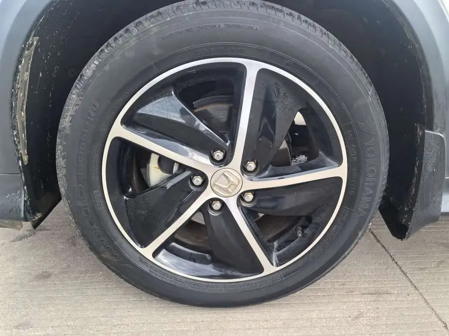 2020 هوندا HR-V 1.5L CVT النسخة الرائدة