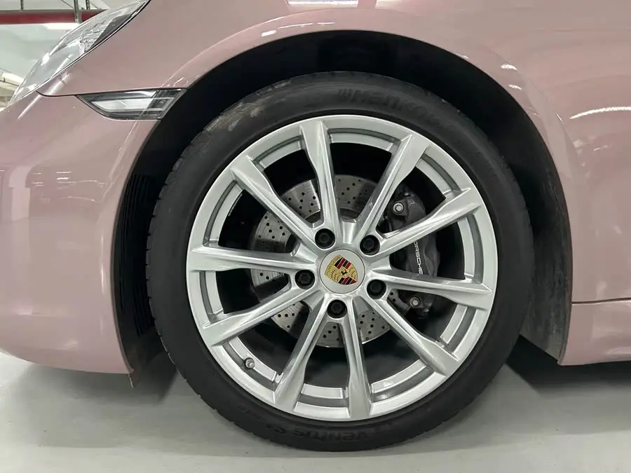 2022 Porsche 718 Boxster 2.0T