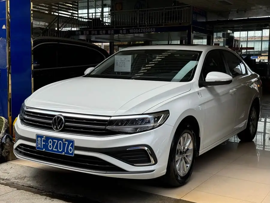 2023 Bora 1.5L Automatic Limited Edition