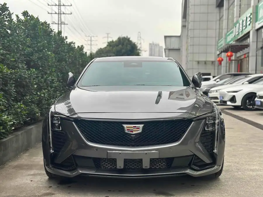 كاديلاك CT5 2024 طراز 28T بلاتينيوم