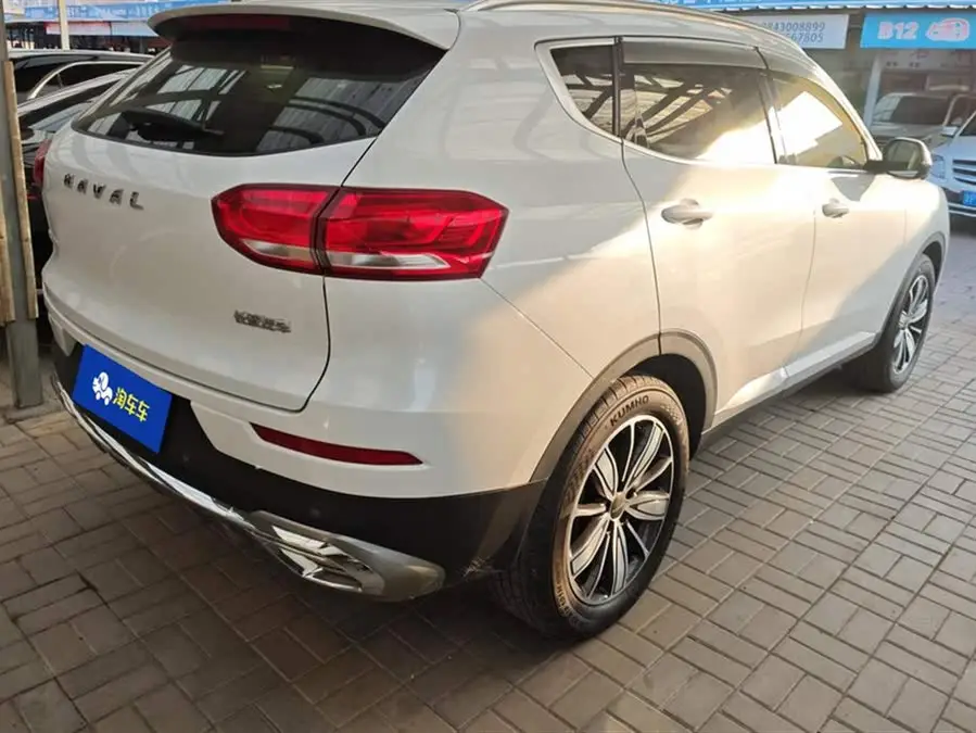 هافال H6 2021 1.5T أوتوماتيكي بطل